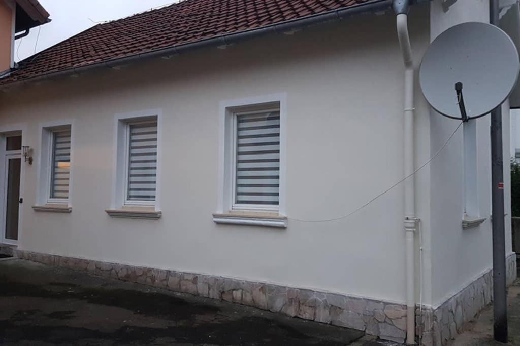 Appartement Vanille, Ferienwohnung Mit Eigenem Eingang, Wie Ein Kleines Haus บาดซัลซูเฟลน ภายนอก รูปภาพ